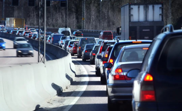 要配资 揭穿意外车祸的顶包谎言